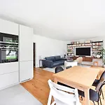 Veeve - Eiffel Abode
